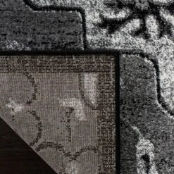 Nilda Medallion Light Area Rug - Safavieh -Home Textiles Store GUEST 0bc6dab1 496a 410b b057 c46b82e4d88f