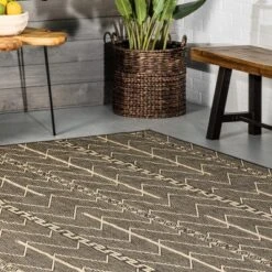 NuLOOM Ivonne Chevron Indoor/Outdoor Patio Area Rug -Home Textiles Store GUEST 15914d3b a451 48b9 a2ad a3af42a361c2