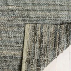 Vida Solid Accent Rug - Safavieh 7 Vida Solid Accent Rug - Safavieh -Home Textiles Store GUEST 5555e441 a59f 4ce7 a385 fbf634d0186d