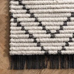 5'3"x7'6" Carlina Modern Geometric Soft Shag Fringe Area Rug Beige - NuLOOM -Home Textiles Store GUEST 7bde5918 0a31 4c2d 9475 d297a771bec7