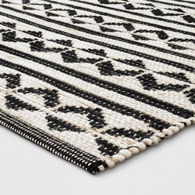 2'6"x4' Geometric Woven Accent Rug Black - Project 62™ 3 2'6"x4' Geometric Woven Accent Rug Black - Project 62™