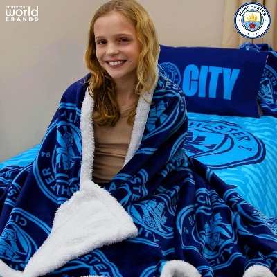 Bioworld Manchester City FC Character World Official Soccer Crest Design Throw Blanket (60 X 70 Inches) 5 Bioworld Manchester City FC Character World Official Soccer Crest Design Throw Blanket (60 X 70 Inches) - Image 3