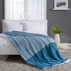 Great Bay Home Velvet Plush Warmest Holiday Prints -Home Textiles Store GUEST 90fe7ff6 a41e 455e ba71 4a3d6162c2f5