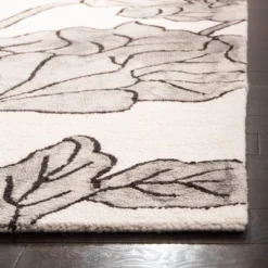 Haslett Rug - Safavieh