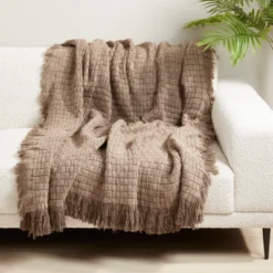 Saro Lifestyle Warm Waffle Weave Throw -Home Textiles Store GUEST 986b758a 0a0e 4bca 811c 82d9bfbcea29