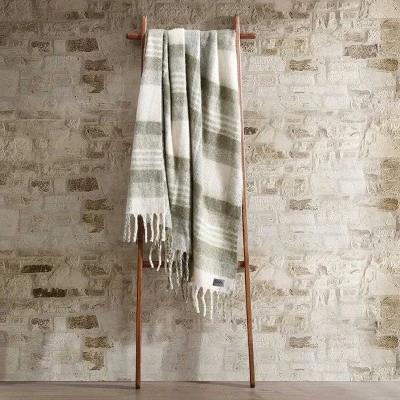 Eddie Bauer 50"x60" Hearthstone Plaid Throw Blanket Green 9 Eddie Bauer 50"x60" Hearthstone Plaid Throw Blanket Green - Image 7