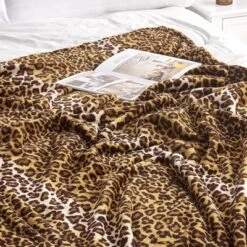 Aoibox Leopard Print Fleece Throw Blanket For Bed, Sofa, Travel & Camping, Ultra Soft Cozy Fluffy Plush Cheetah Design For All Seasons -Home Textiles Store GUEST 9dc93478 69a0 48f9 a98b 7591d1493bfe