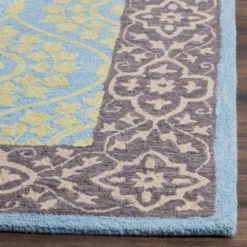 Mellisa Leaf Hooked Rug - Safavieh