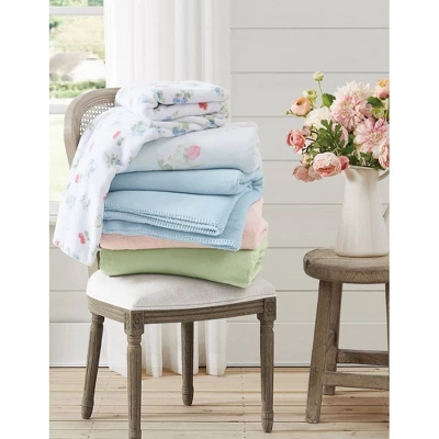 The Farmhouse By Rachel Ashwell 50"x70" Solid Pink Throw Blanket 5 The Farmhouse By Rachel Ashwell 50"x70" Solid Pink Throw Blanket - Image 3