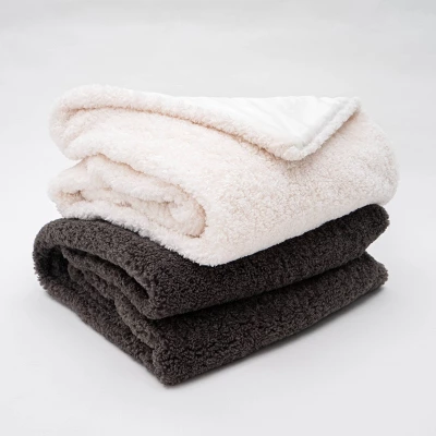 50"x60" Teddy Faux Shearling Lux Throw Blanket - Evergrace 6 50"x60" Teddy Faux Shearling Lux Throw Blanket - Evergrace - Image 4