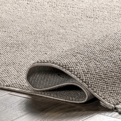 NuLOOM Solid Farmhouse Fringe Area Rug 5 NuLOOM Solid Farmhouse Fringe Area Rug - Image 3