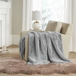 50"x60" Sienna Solid Premium Faux Fur Throw Blanket - Madison Park -Home Textiles Store GUEST e8fddae8 22b6 4e8f 8560 de3dca9d3070