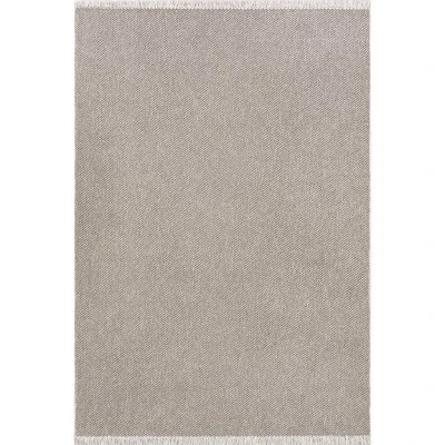 NuLOOM Solid Farmhouse Fringe Area Rug 11 NuLOOM Solid Farmhouse Fringe Area Rug - Image 9