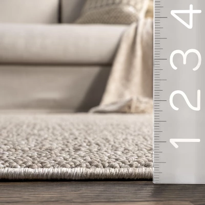 NuLOOM Solid Farmhouse Fringe Area Rug 4 NuLOOM Solid Farmhouse Fringe Area Rug - Image 2