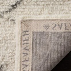 Katie Geometric Area Rug - Safavieh -Home Textiles Store GUEST faa998d4 9473 4994 b5c0 00e4e2ecbe51